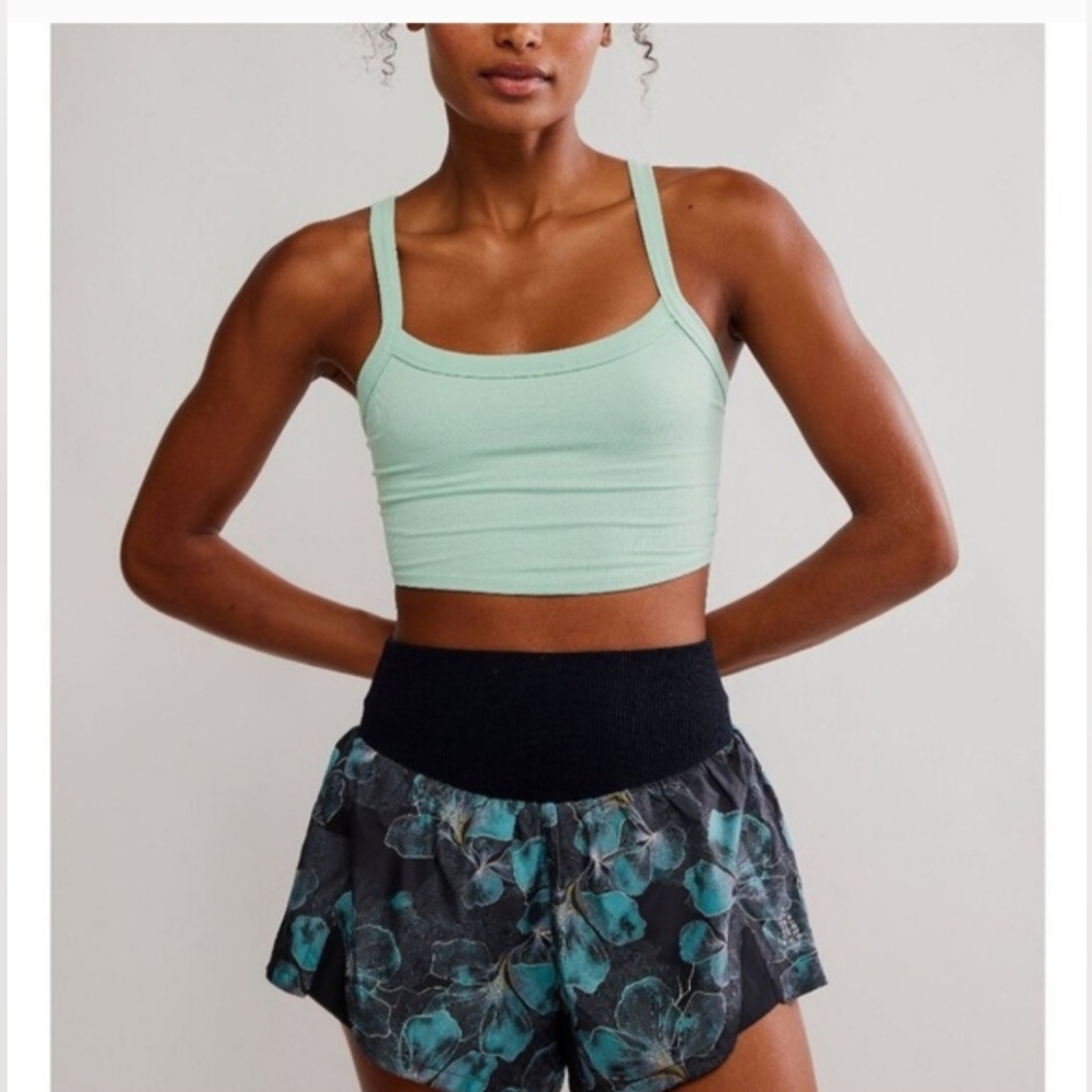 NWT Carpe Diem Shorts Midnight Floral